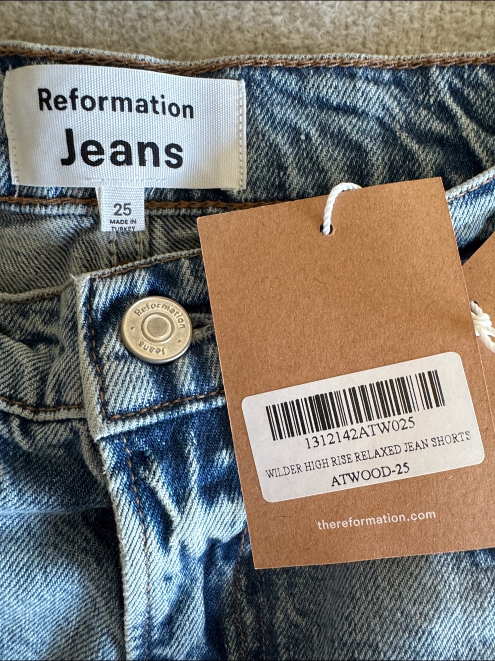 Reformation Jean shorts - Picture 2 of 4